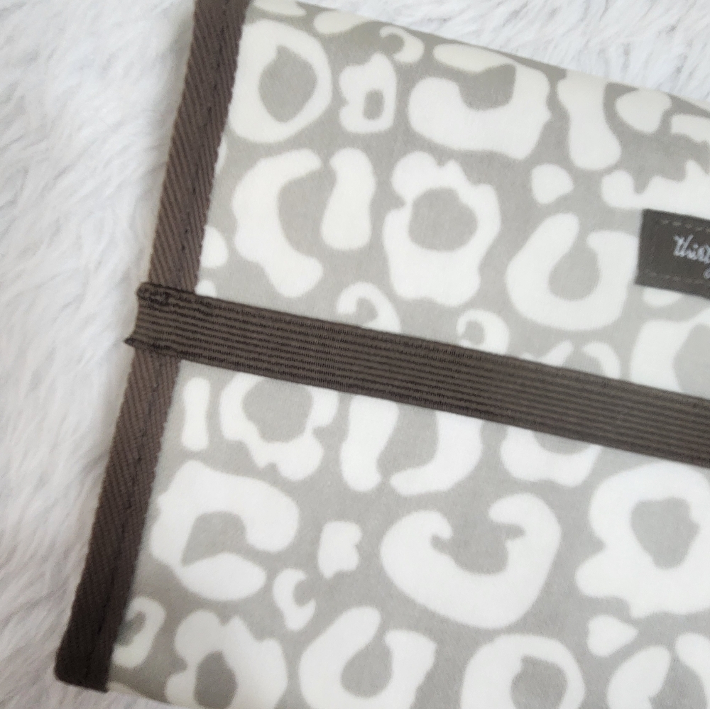 Thirty-one Pocketed Organizer - Picture 6 of 14